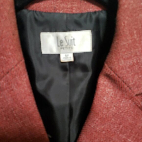 Le Suit 3 Button Long Sleeve Brick Red Blazer Women's Sz 8P - Picture 4 of 5